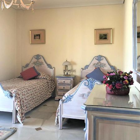 Riyadh House Marbella Appartement Buitenkant foto