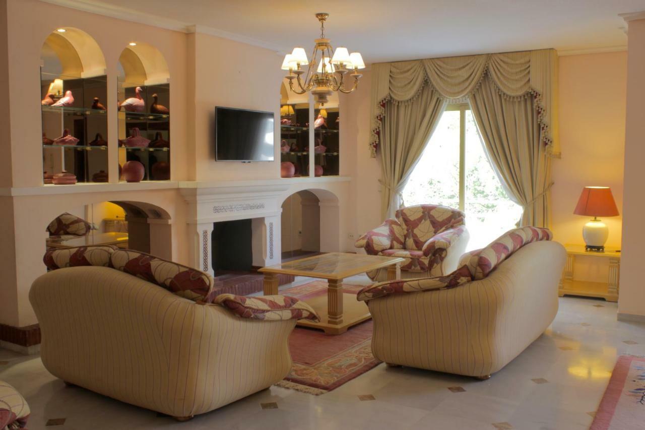 Riyadh House Marbella Appartement Buitenkant foto