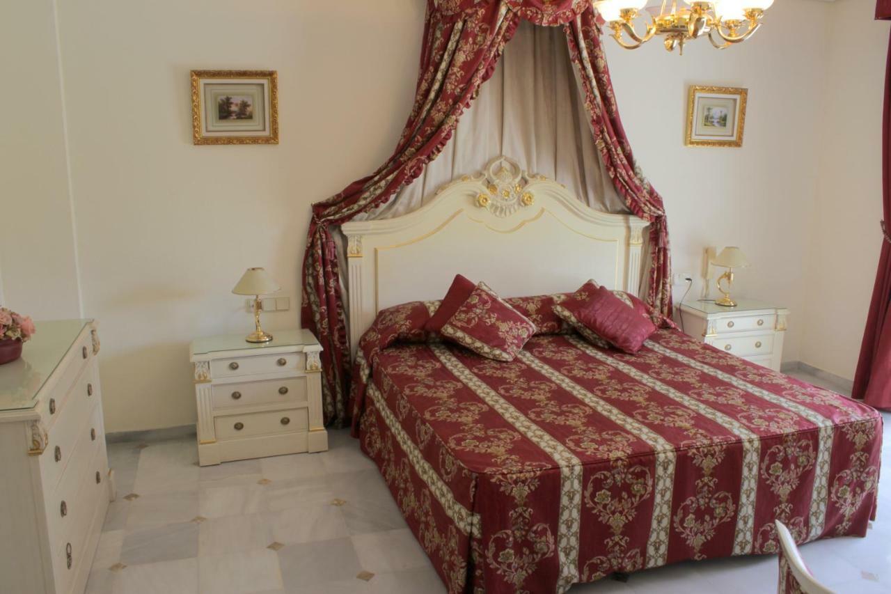 Riyadh House Marbella Appartement Buitenkant foto