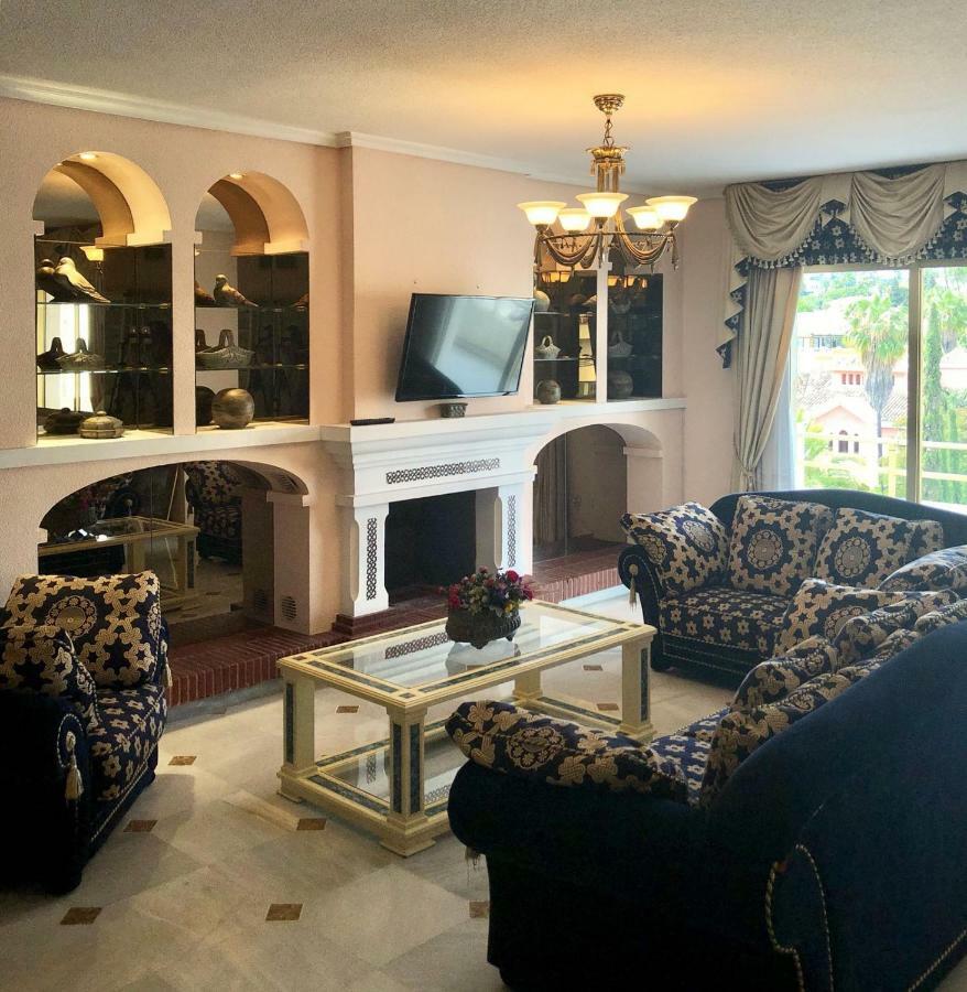 Riyadh House Marbella Appartement Buitenkant foto