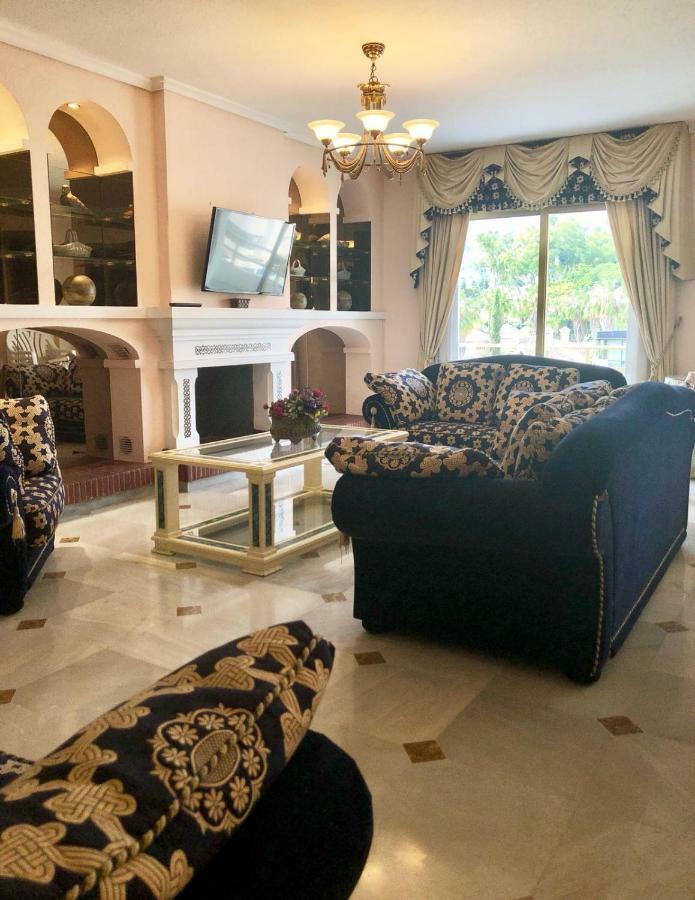 Riyadh House Marbella Appartement Buitenkant foto