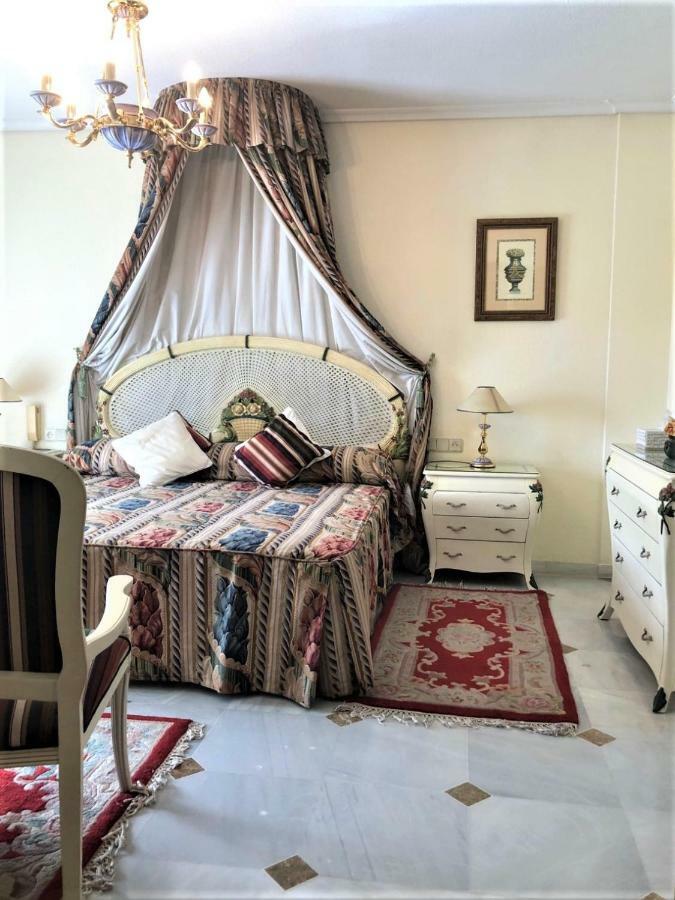 Riyadh House Marbella Appartement Buitenkant foto
