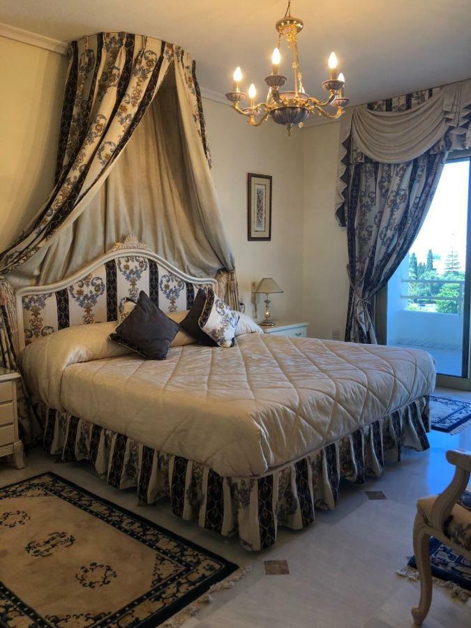 Riyadh House Marbella Appartement Buitenkant foto