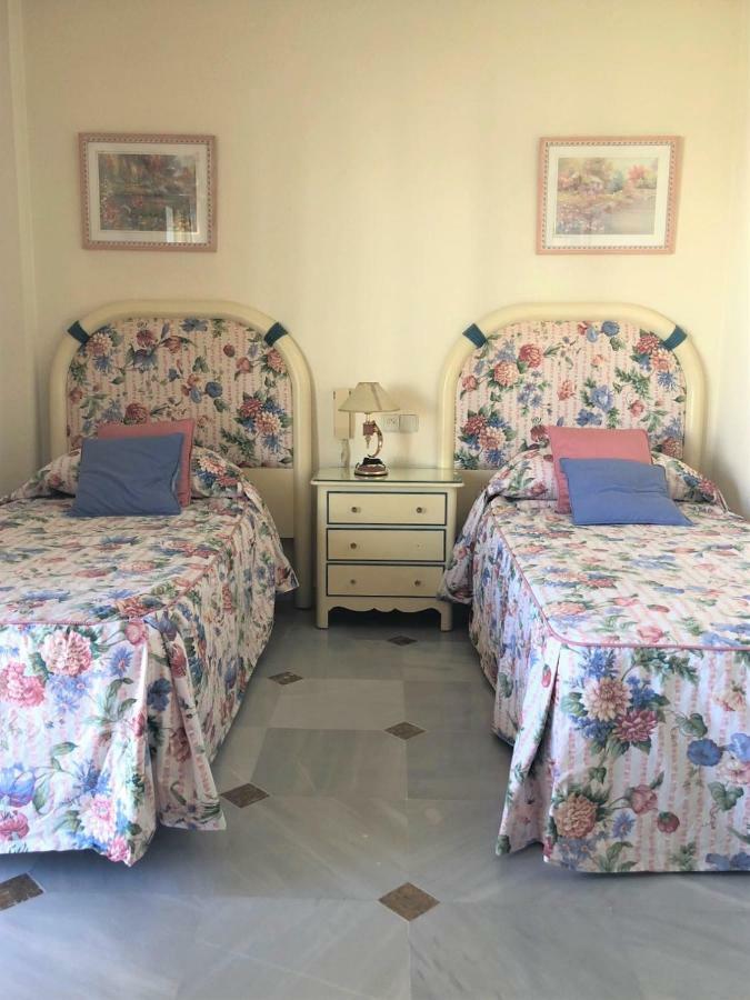 Riyadh House Marbella Appartement Buitenkant foto