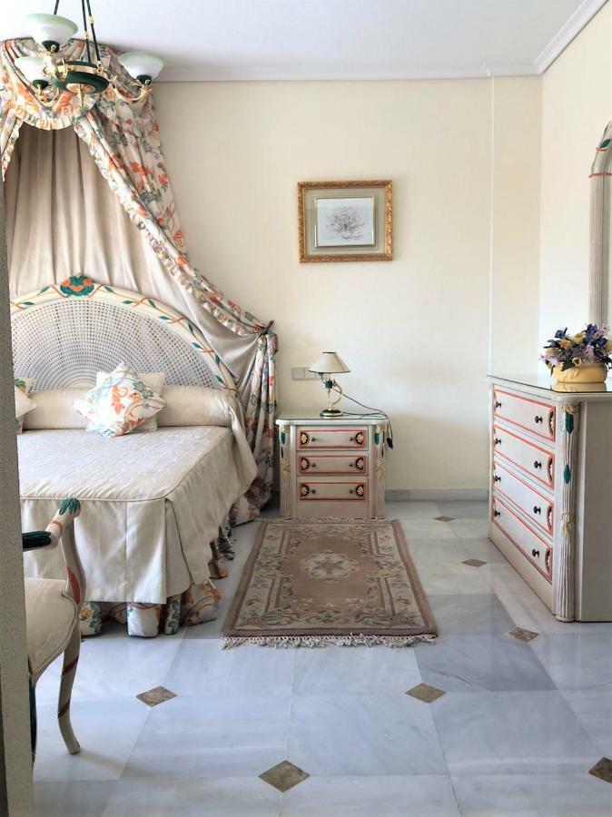 Riyadh House Marbella Appartement Buitenkant foto